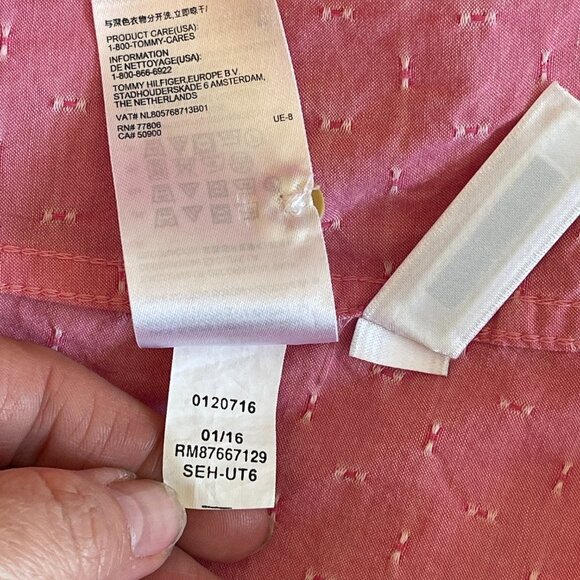 Women's XS Tommy Hilfiger Short Sleeve Button Up Pink Dots Curved Hem - Picture 8 of 8